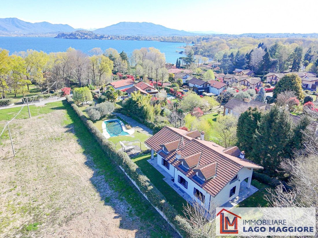 Villa in Ranco, Lombardy, Lombardy, Italy 5 - 17857101