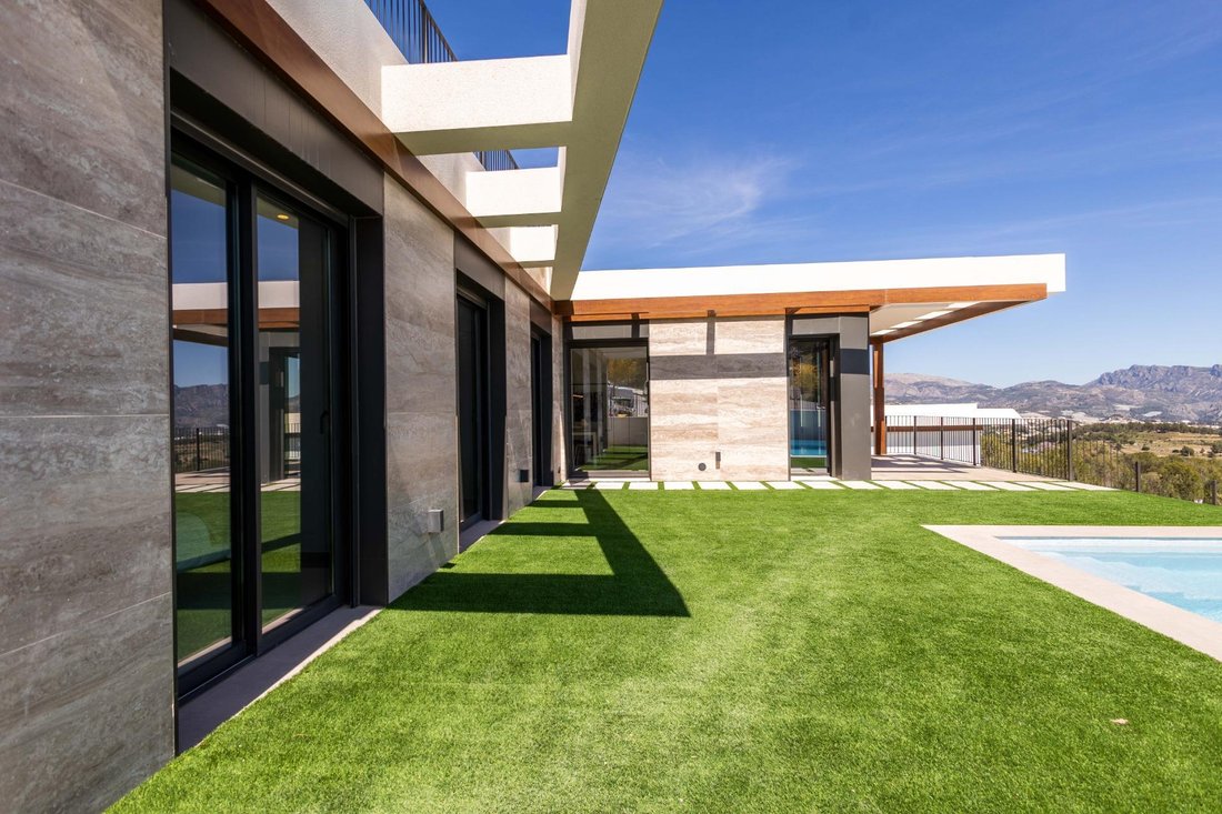 Villa in Polop, Valencian Community, Spain 3 - 17854486