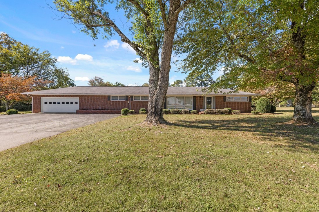 House in Lawrenceburg, Tennessee, United States 1 - 17855685