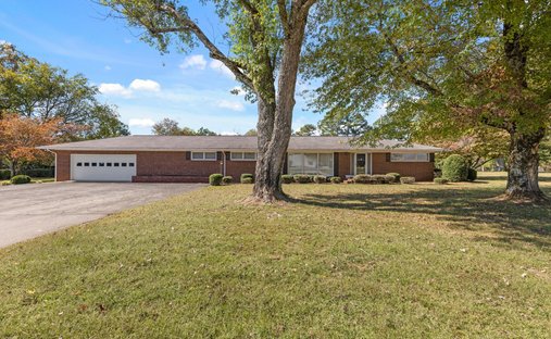 House in Lawrenceburg, Tennessee, United States 1