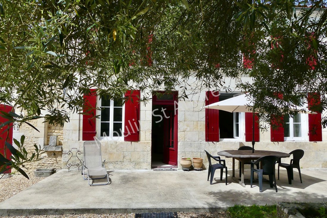 House in Saint-Andre-de-Lidon, Nouvelle-Aquitaine, France 4 - 17856144