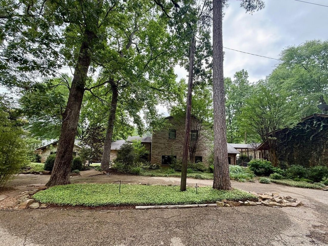 House in Crockett, Texas, United States 1 - 17855124