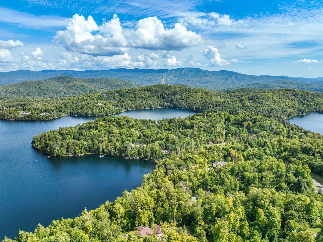 House in Mont-Tremblant, Quebec, Canada 2 - 17851512