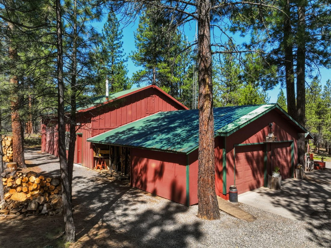 House in Sisters, Oregon, United States 3 - 17855051