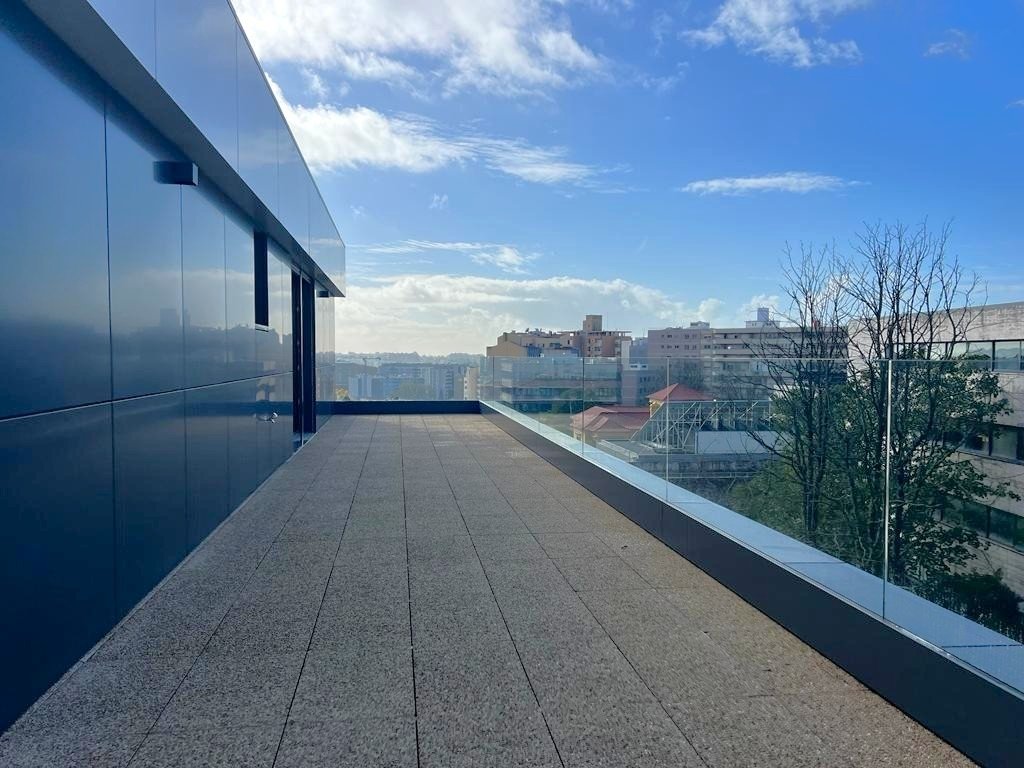 Apartment in Cedofeita, Santo Ildefonso, Se, Miragaia, Sao Nicolau e Vitoria, Porto District, Portugal 1 - 17856316