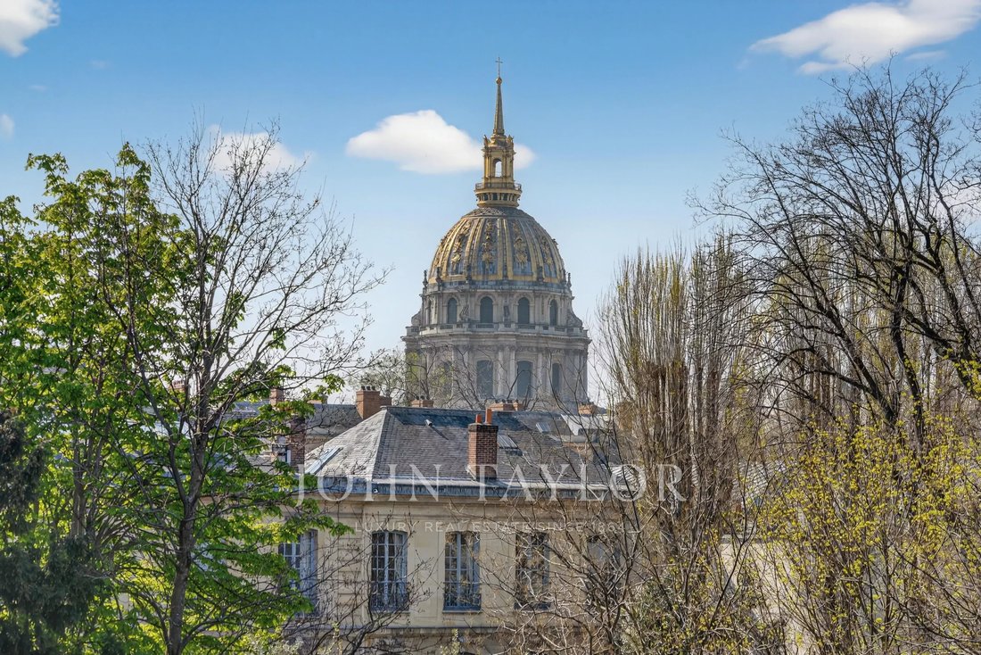 Estate in Invalides, Paris 7e Arrondissement, Paris 2 - 17853236