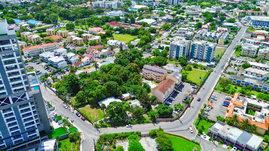 Land in Kingston 10, Jamaica 1 - 17857028