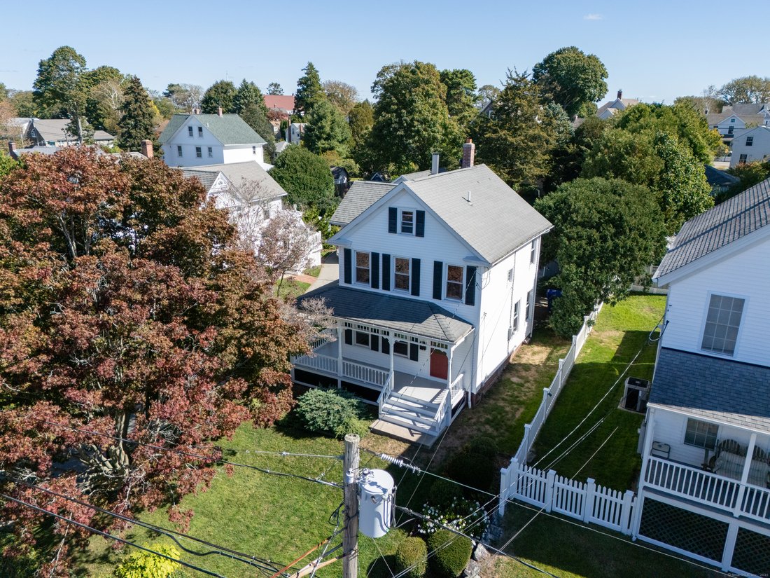 House in Groton, Connecticut, United States 2 - 17854730