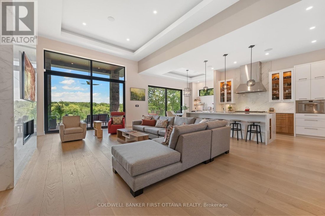 House in Ottawa, Ontario, Canada 5 - 17852397