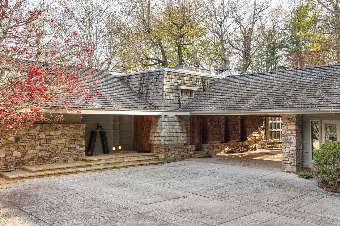 House in Highlands, North Carolina, United States 3 - 17856017