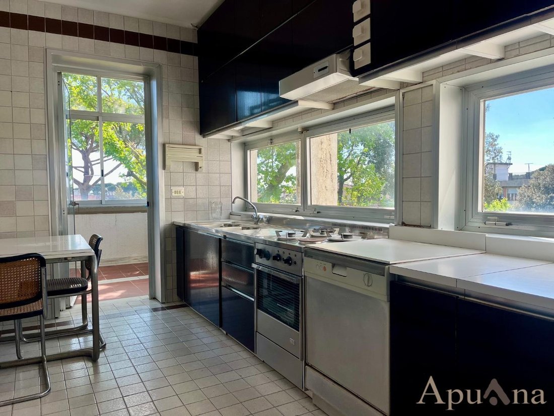 Penthouse in Ronchi, Massa, Italy 4 - 17856349