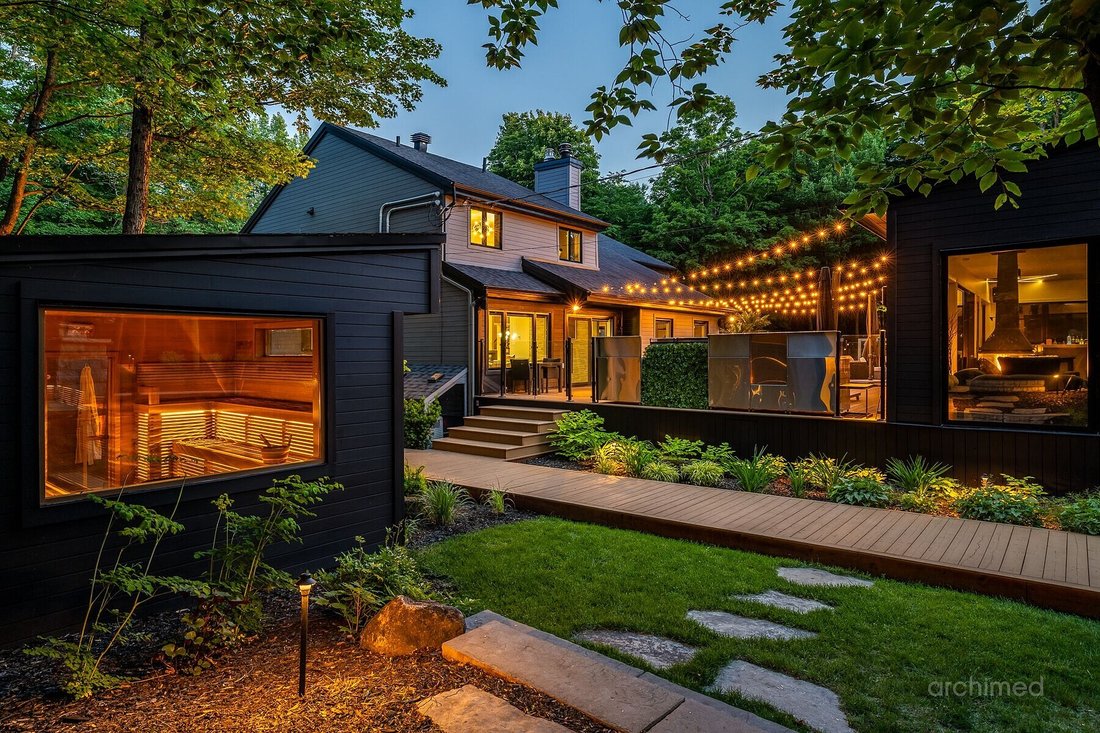 House in Saint-Sauveur, Quebec, Canada 1 - 17856026