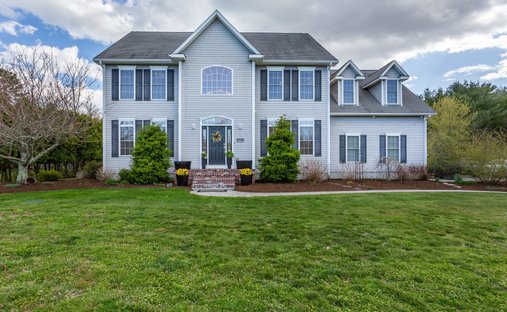 House in Acushnet, Massachusetts, United States 1