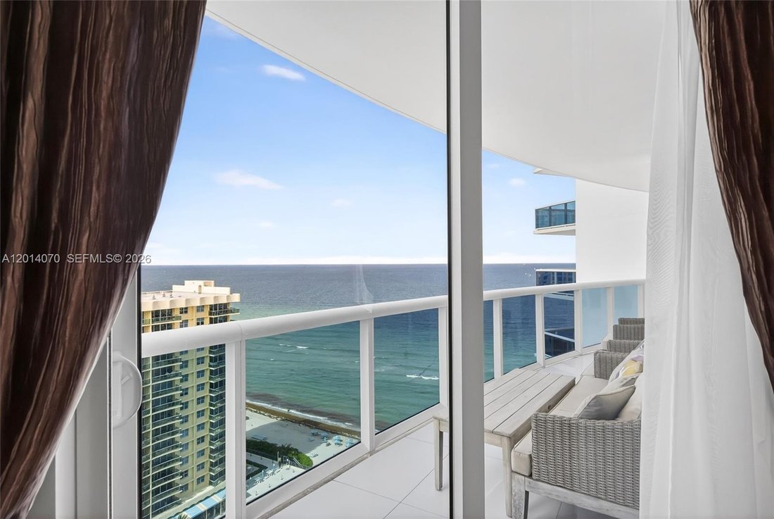Condo in Hollywood, Florida, United States 1 - 17855263