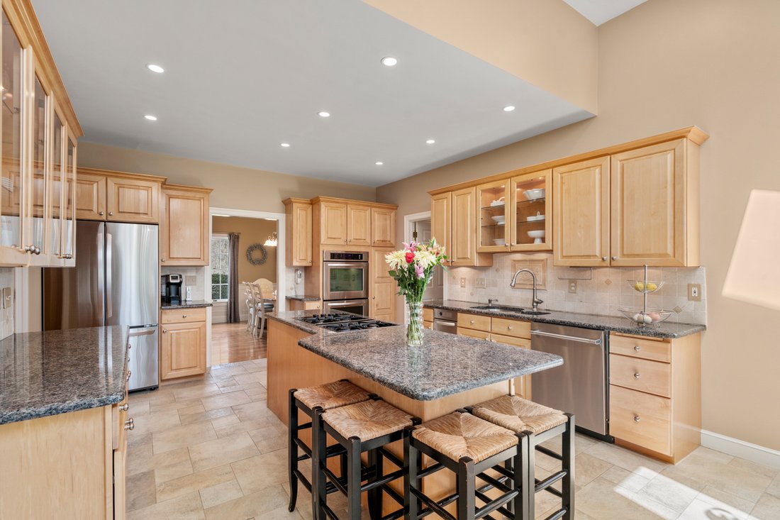House in Wayland, Massachusetts, United States 5 - 17852897