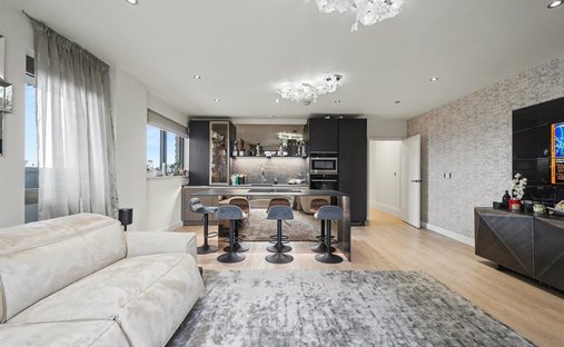House in Belsize Park, Camden, England 1