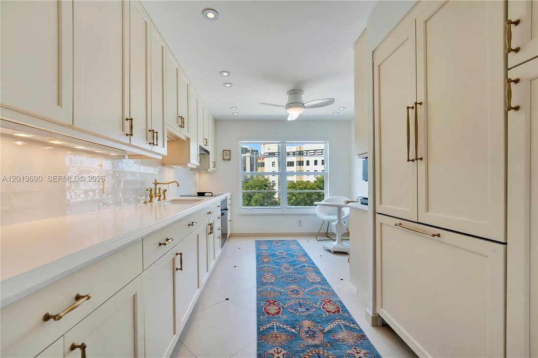 Condo in Miami Beach, Florida, United States 3 - 17852795