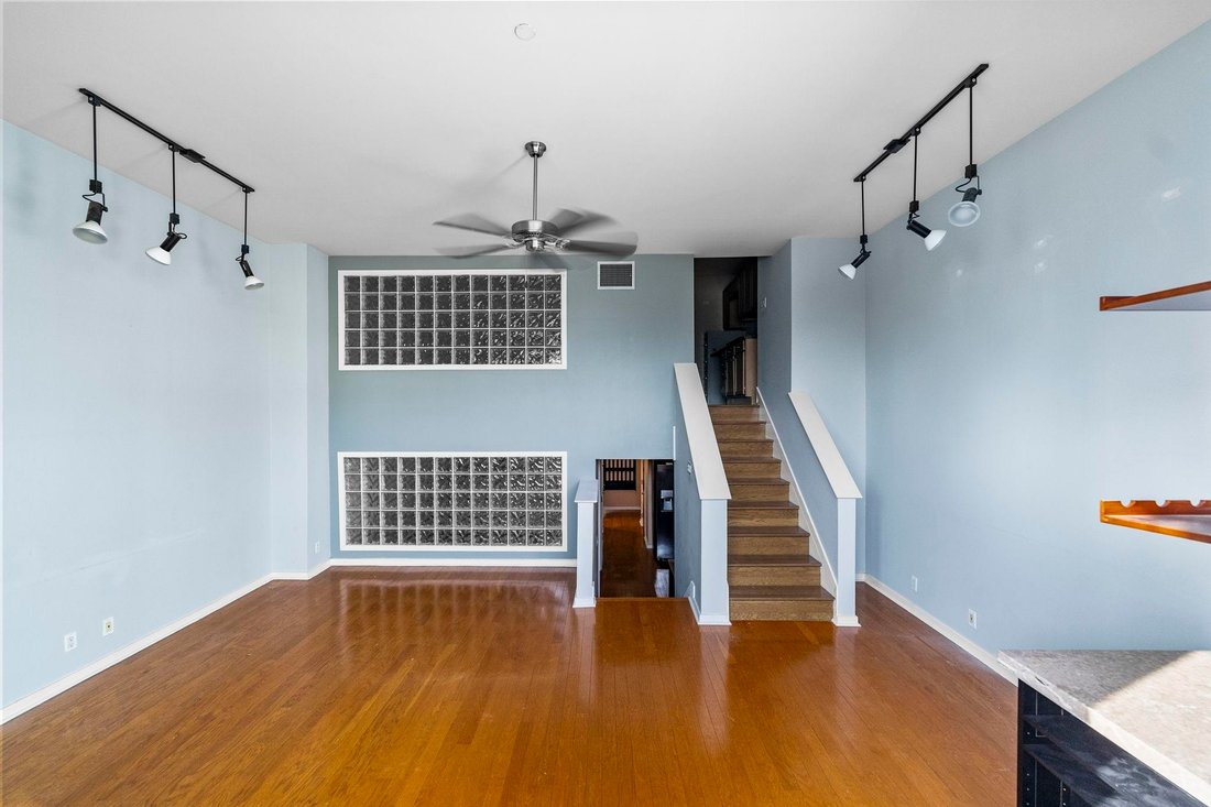 Condo in Hoboken, New Jersey, United States 5 - 17855894