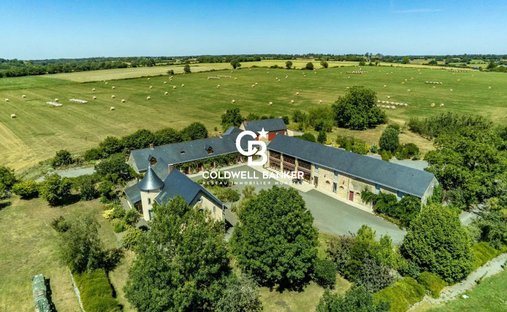 Haus in Laval, Pays de la Loire, Frankreich 1