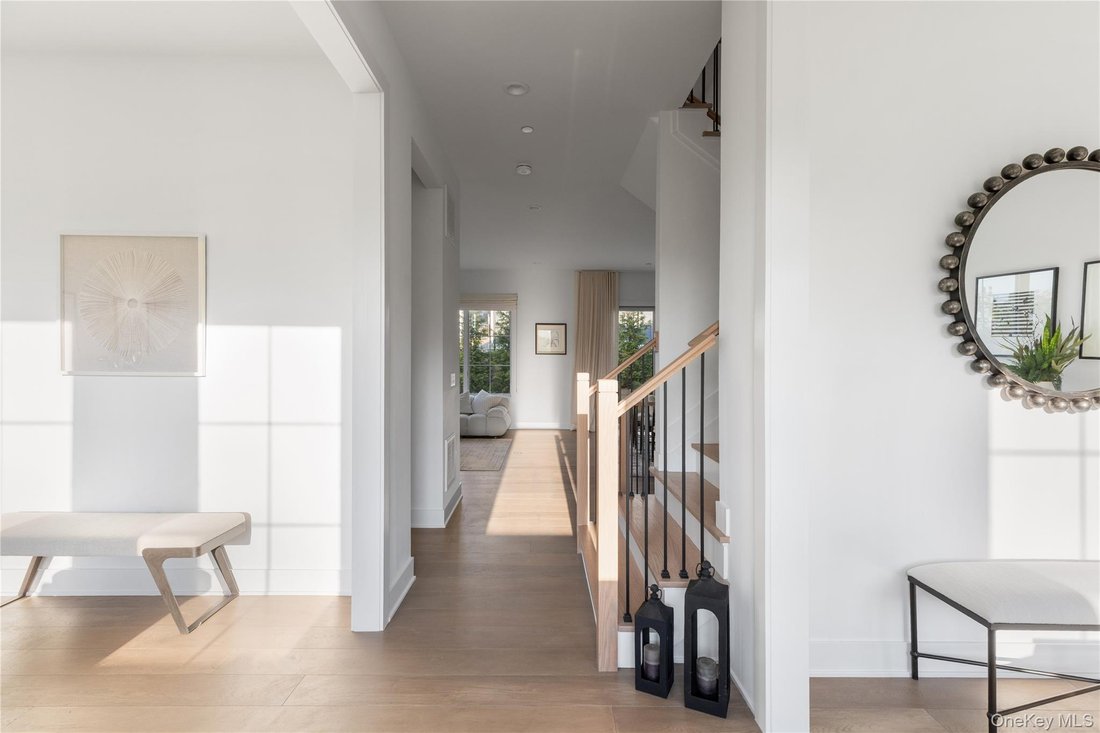 House in Manhasset, New York, United States 4 - 17857019