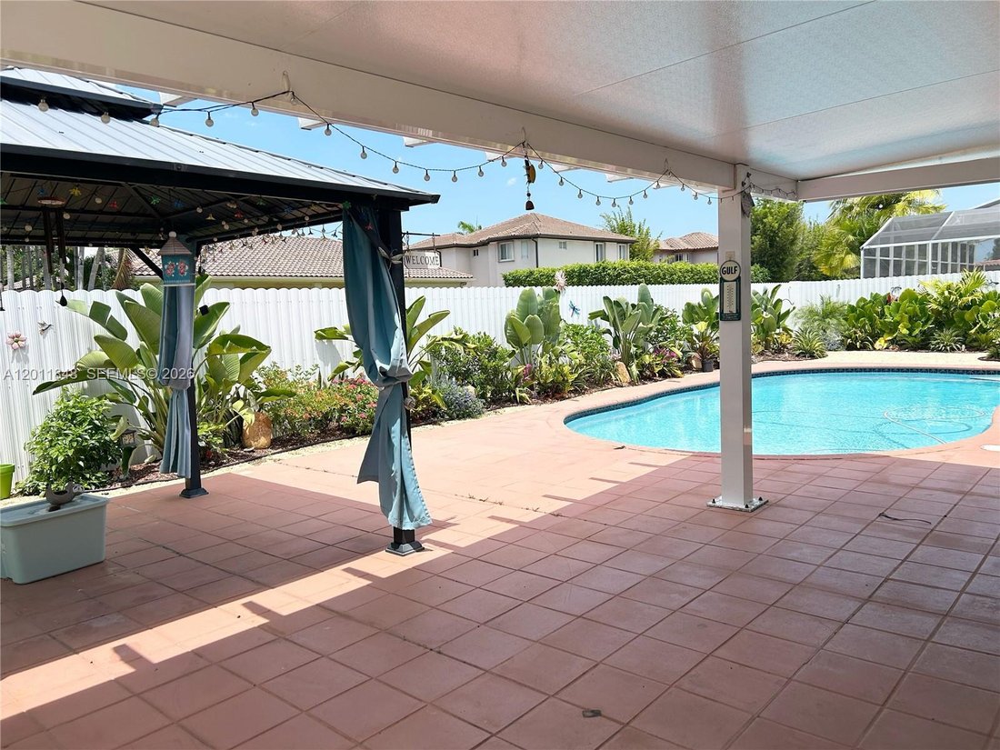 House in Miami, Florida, United States 2 - 17851795