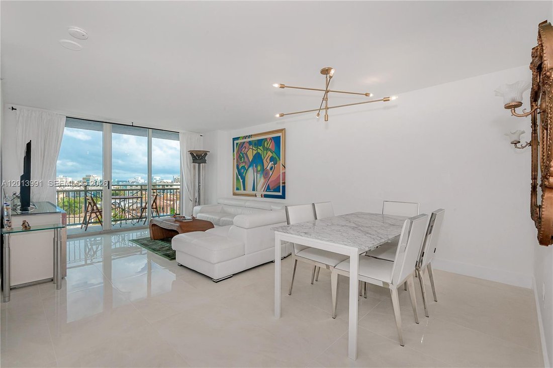 Condo in Miami Beach, Florida, United States 2 - 17855190