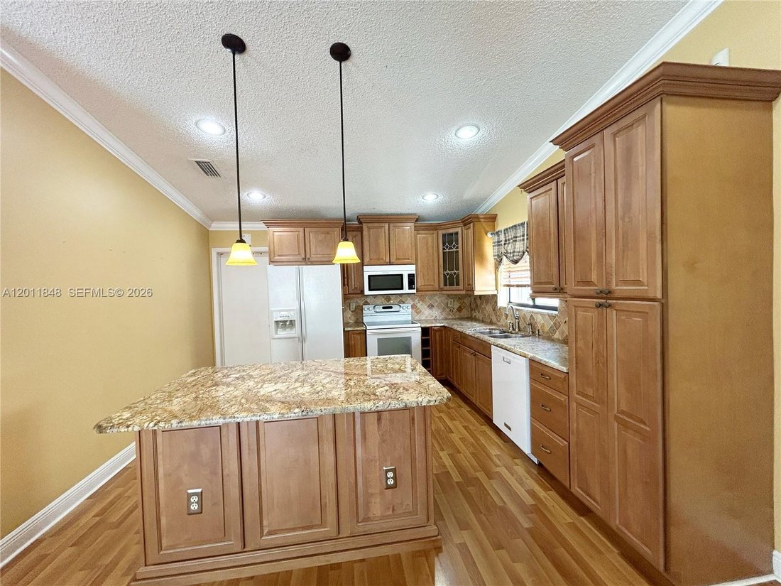 House in Miami, Florida, United States 4 - 17851795
