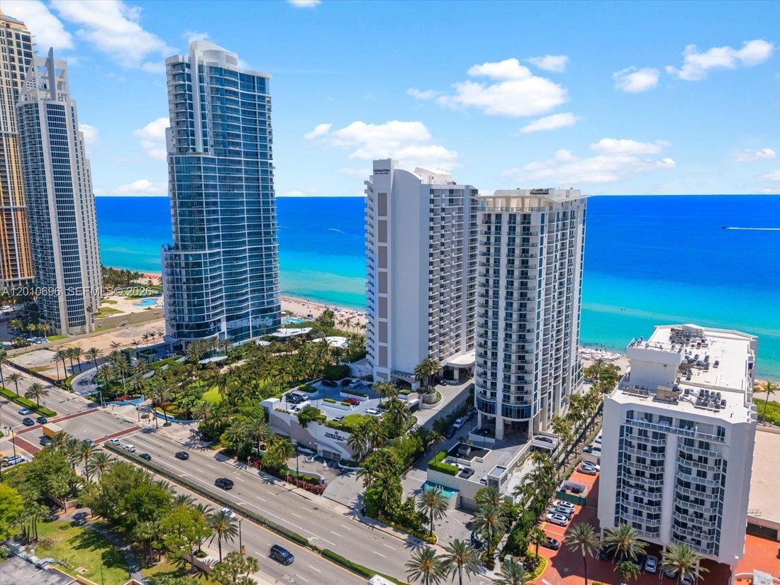 Condo in Sunny Isles Beach, Florida, United States 5 - 17851778