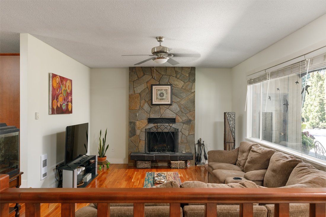 House in Kelowna, British Columbia, Canada 5 - 17855850