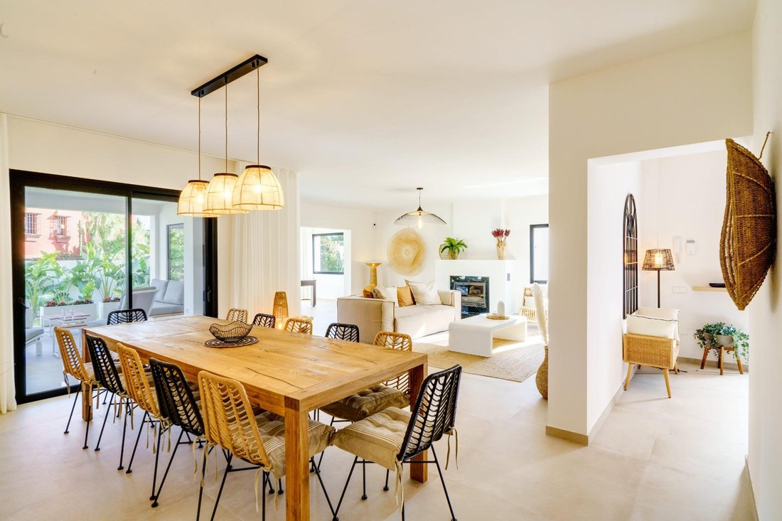 Villa in Marbella, Andalusia, Spain 4 - 17856385