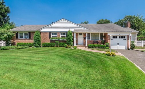 House in Old Brookville, New York, United States 1