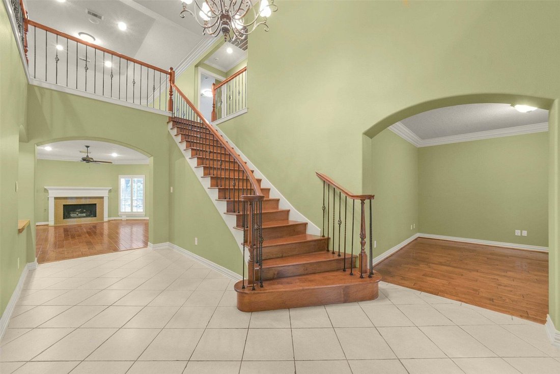 House in Houston, Texas, United States 5 - 17853952