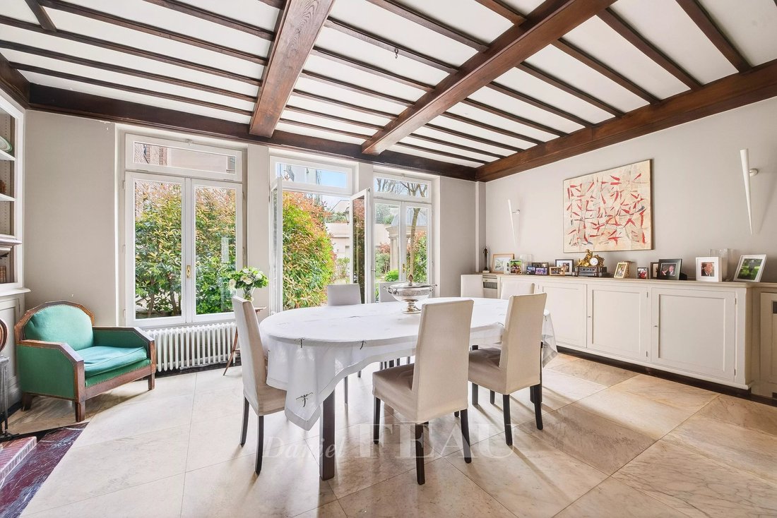 Estate in Courcelles-Wagram, Paris 17e Arrondissement, Paris 4 - 17853091