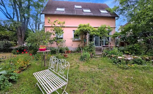 House in Plaine des Courlis, Croissy-sur-Seine, France 1