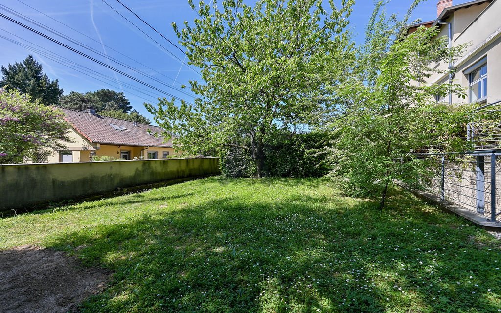 Apartment in Saint-Cyr-au-Mont-d'Or, Auvergne-Rhône-Alpes, France 2 - 17856140