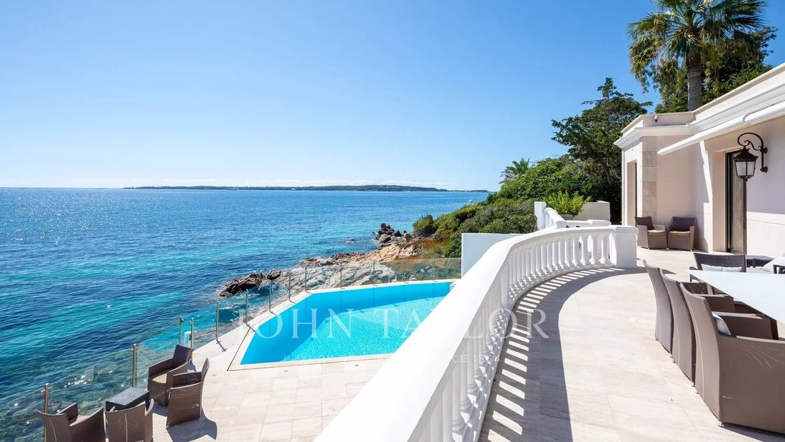 House in Cannes, Provence-Alpes-Côte d'Azur, France 3 - 17850345