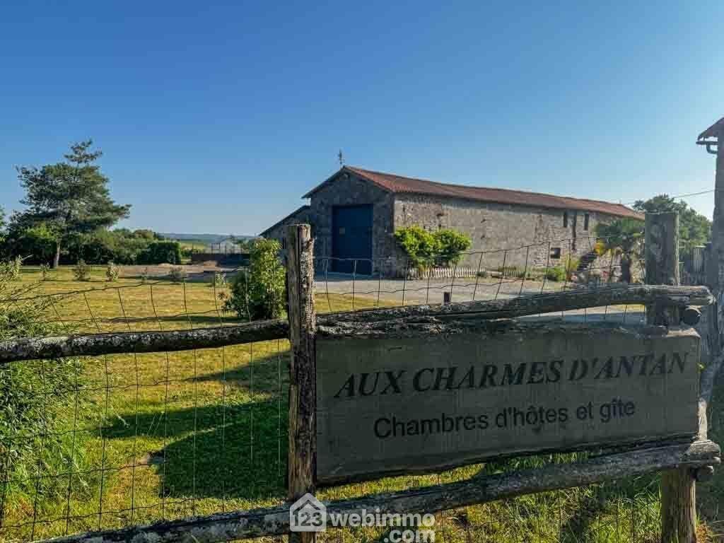 Villa in Sevremont, Pays de la Loire, France 2 - 17853120