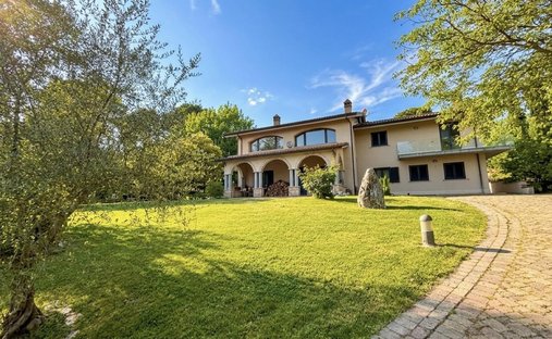 Villa in Rivodutri, Latium, Italien 1