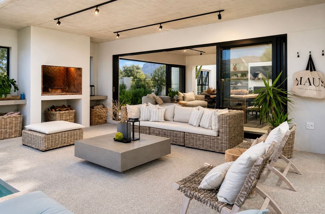 House in Paarl, Western Cape, South Africa 2 - 17295578