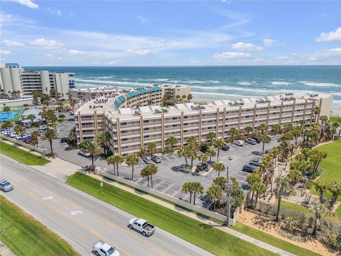 Condo in New Smyrna Beach, Florida, United States 3 - 17855905