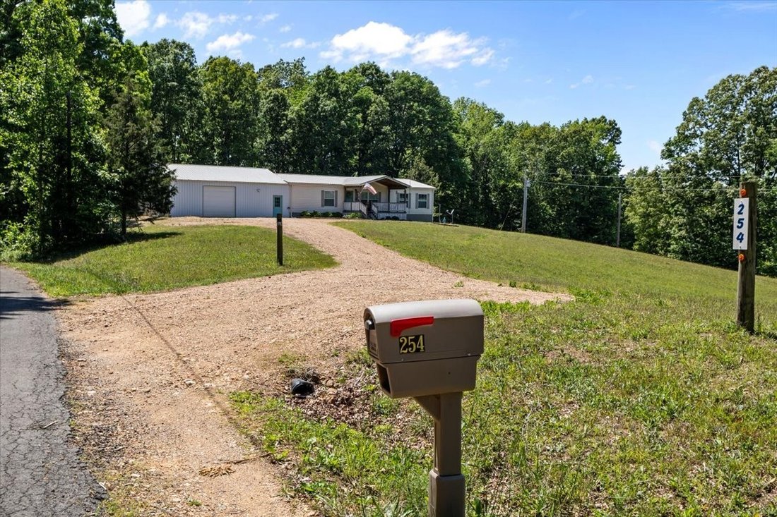 Land in Erin, Tennessee, United States 3 - 17855704