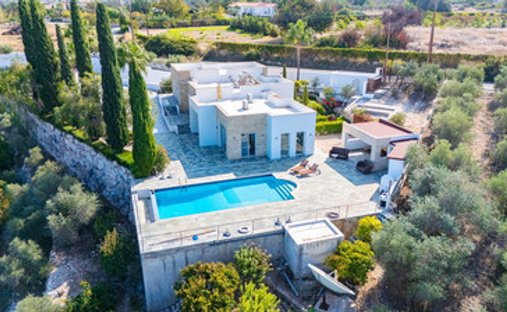 Bungalow in Poli Crysochous, Paphos, Cyprus 1