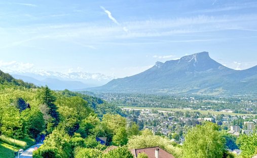 House in Barby, Auvergne-Rhône-Alpes, France 1