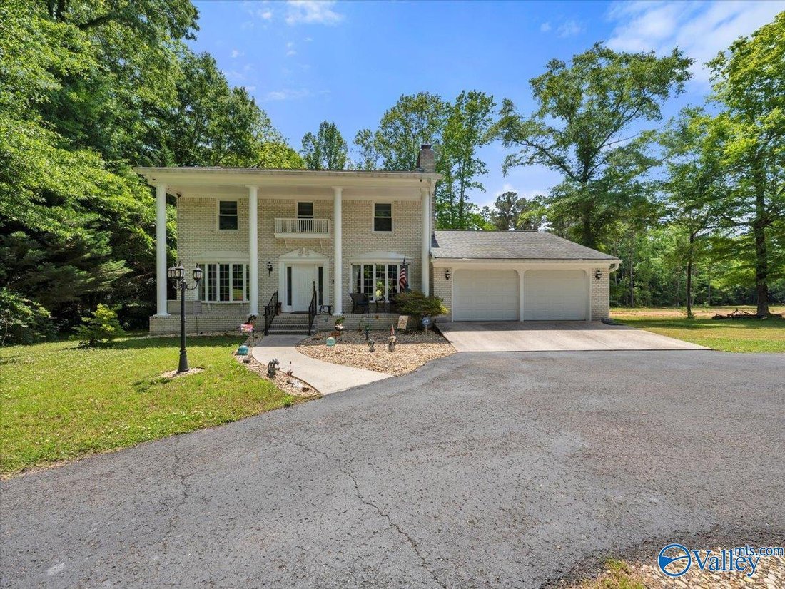House in Guntersville, Alabama, United States 2 - 17854490
