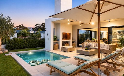 House in Paarl, Western Cape, South Africa 1