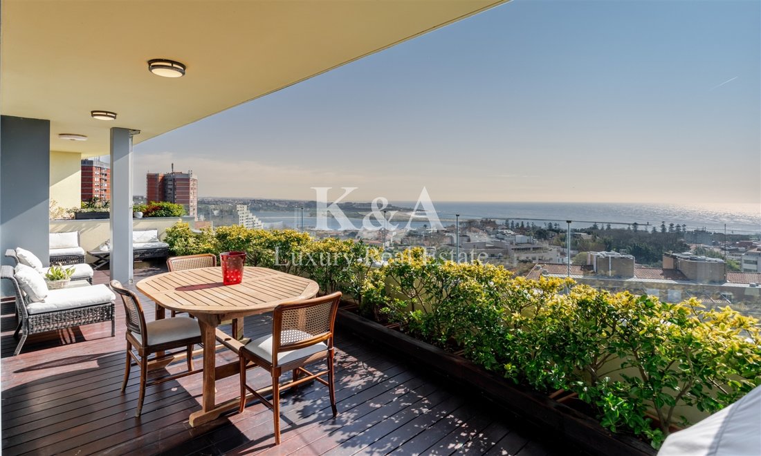 Apartment in Aldoar, Foz do Douro e Nevogilde, Porto District, Portugal 1 - 17856270