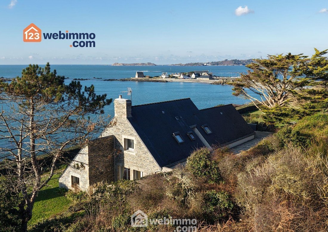 Villa in Tredrez-Locquemeau, Brittany, France 1 - 17853126