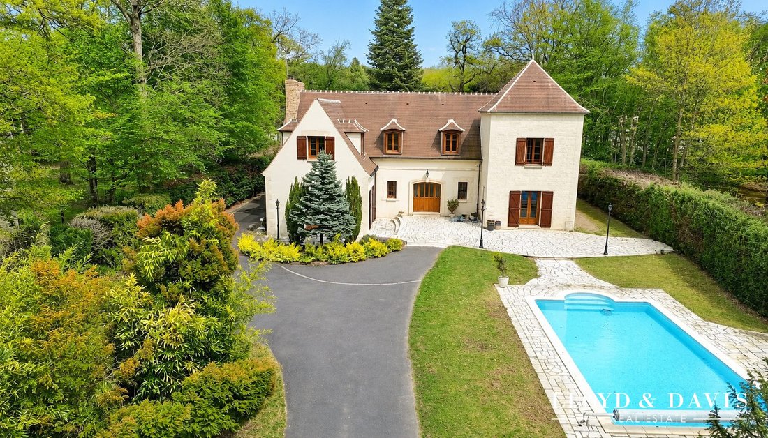 House in Ouest, Lamorlaye, France 1 - 17689266
