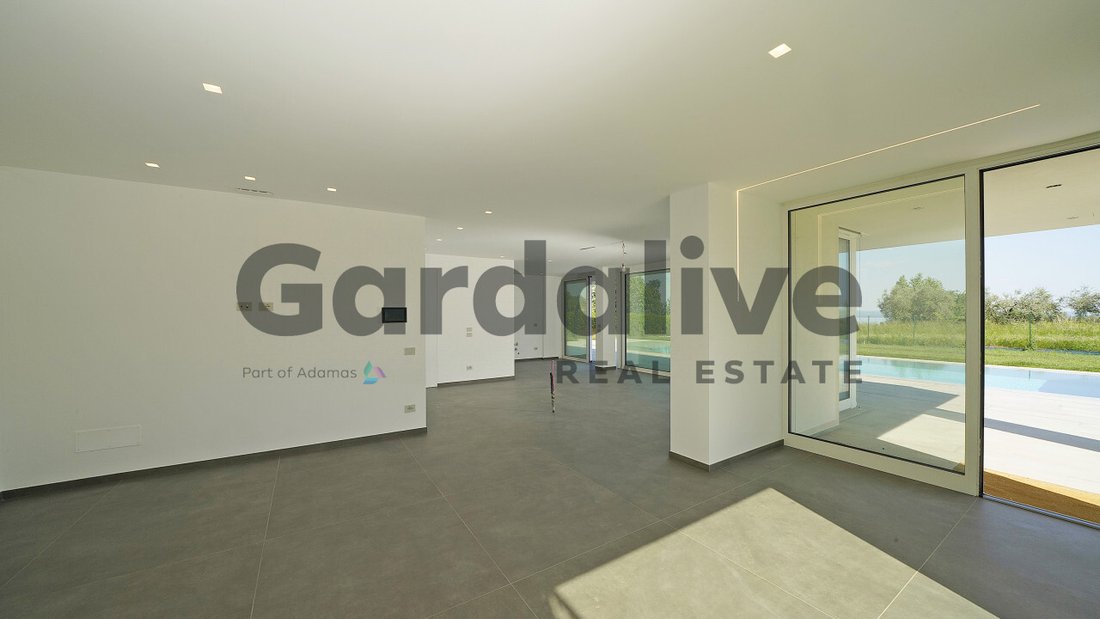 Villa in Manerba del Garda, Lombardy, Italy 4 - 17856558