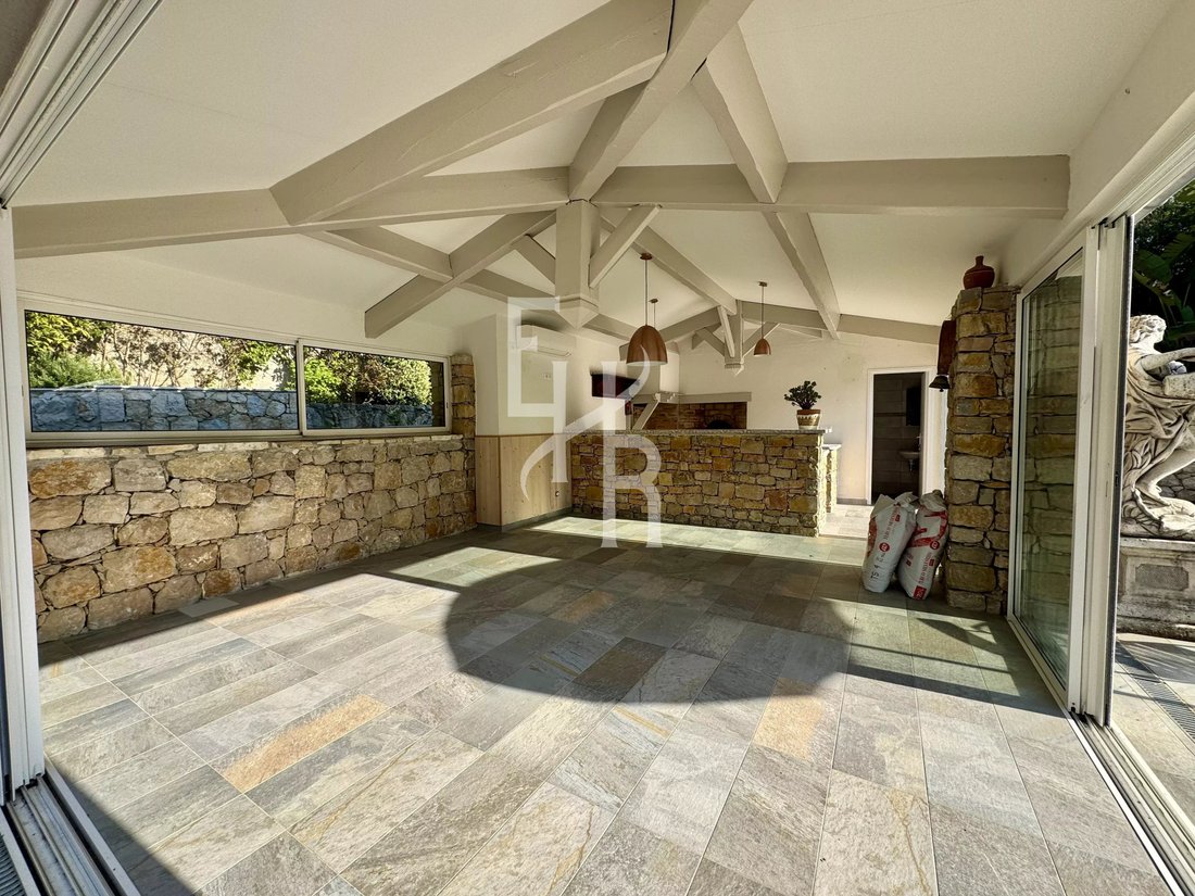 House in Mougins, Provence-Alpes-Côte d'Azur, France 5 - 17851692